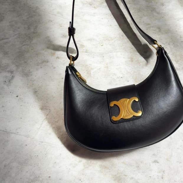 셀린느 트리옹프 아바백 블랙