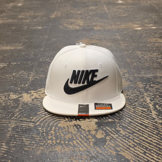 나이키 스냅백 