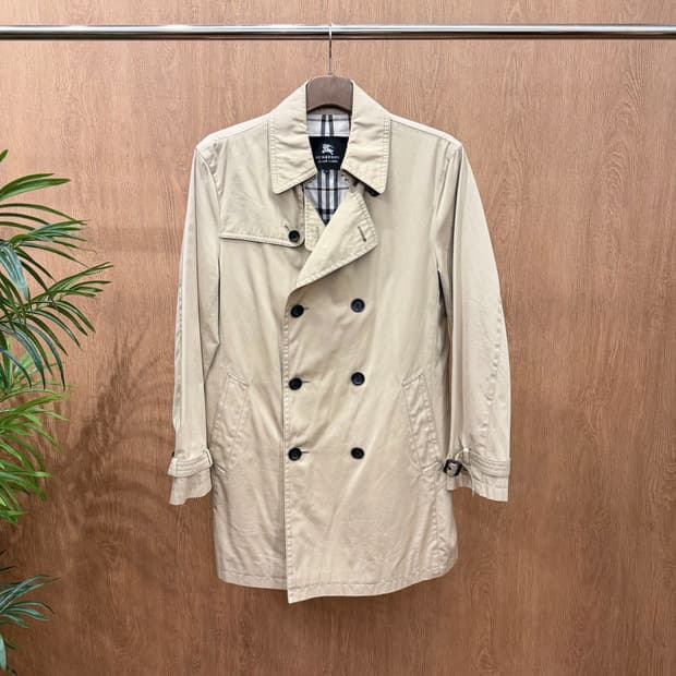 버버리 블랙 라벨 트렌치 코트 더블 브레스티드 디테일 레귤러핏 베이지