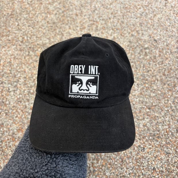 333. 오베이 볼캡