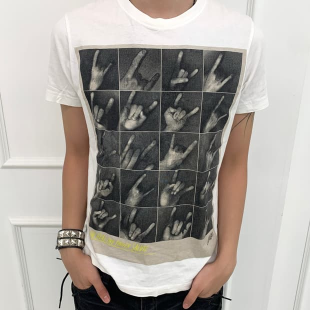 Diesel rock hands sign t-shirt