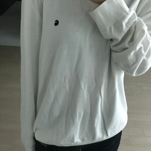 칼하트 화이트 니트