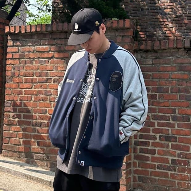 2023 베이프 스윗 바시티 자켓 네이비 M사이즈