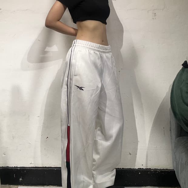 리복 화이트 사이드 라인 와이드 트레이닝 팬츠 M