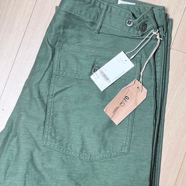 오어슬로우 퍼티그 레귤러핏 3사이즈 새상품 팝니다.