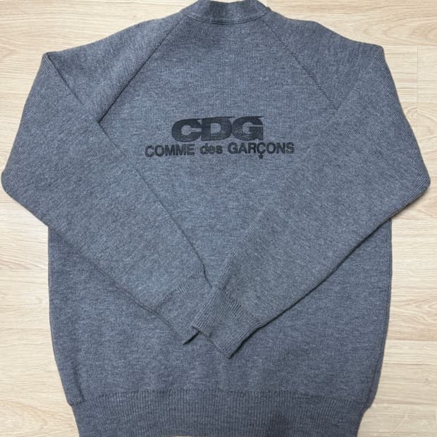 CDG 꼼데가르송 가디건 L 사이즈
