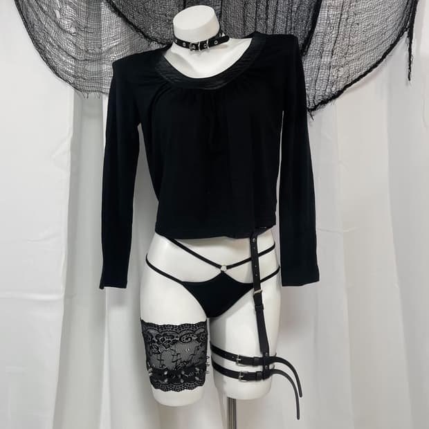 black t-shirt