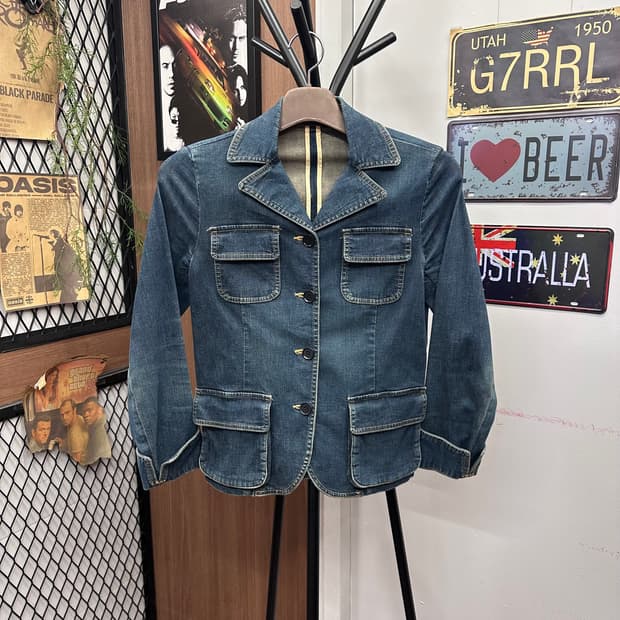 Pocket Detail Vintage Denim Jacket