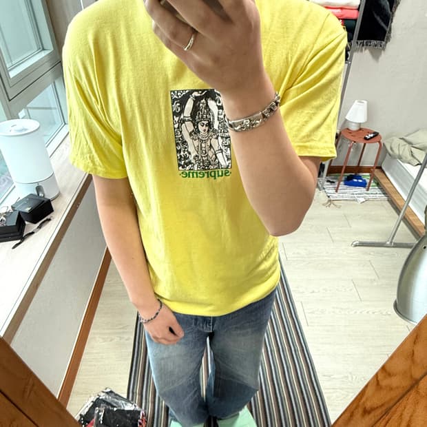 슈프림 만트라 반팔 티셔츠