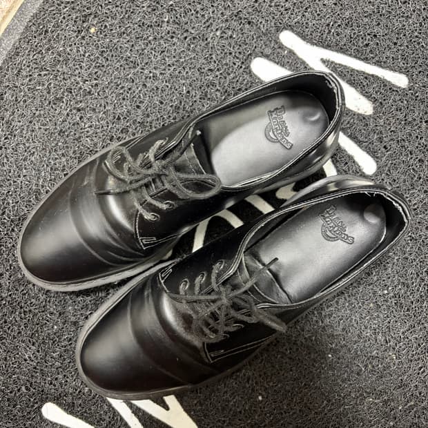 닥터마틴 1461 모노블랙 UK7