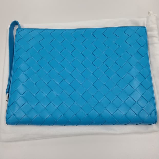 보테가베네타 인트레치마토 클러치 블루 미사용