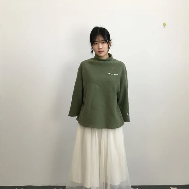 Champion Reverse Cropped Neck Sweat