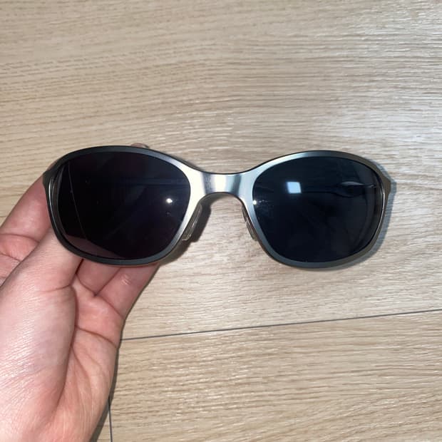 A Better Feeling Paxis 선글라스