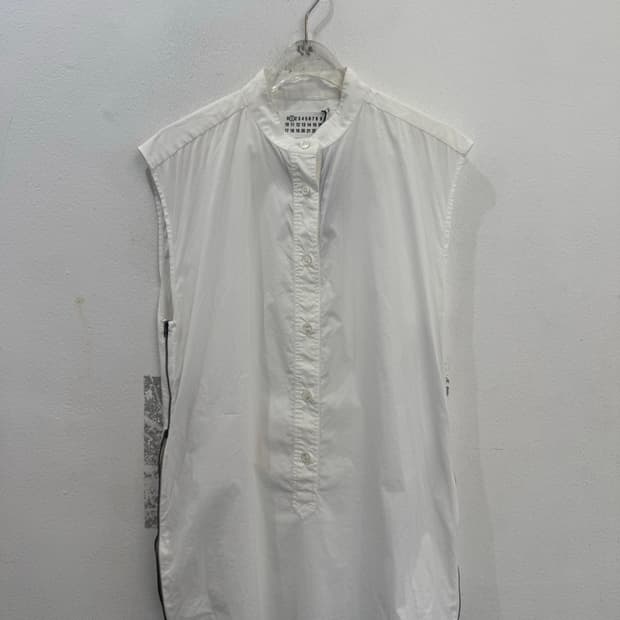 Maison Margiela White Sleeveless Shirt