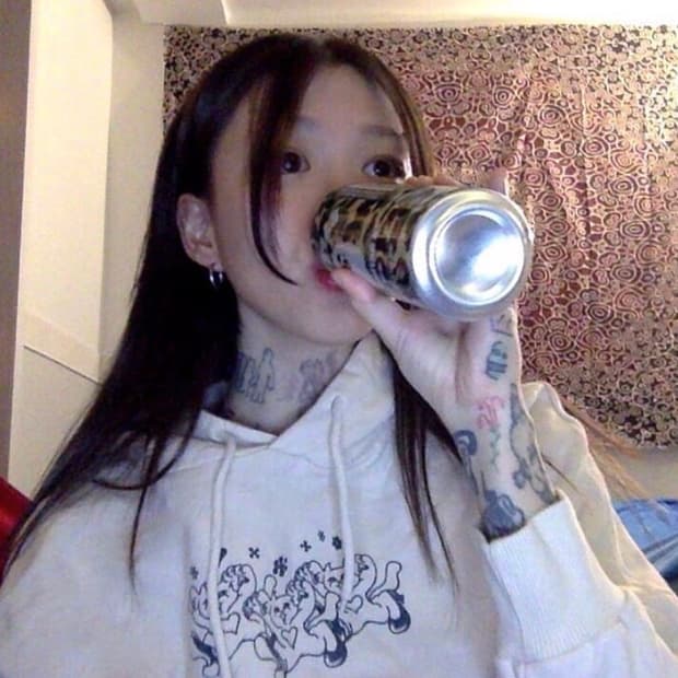 Whynotus X RMHN 람한 키티 크롭 후디