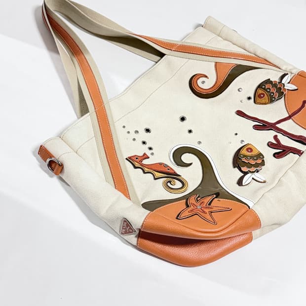 프라다 Sea Life 카나파 캔버스 빅 토트백