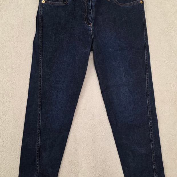 [정품] KENZO 겐조 여성 청바지.  
싸이즈 28