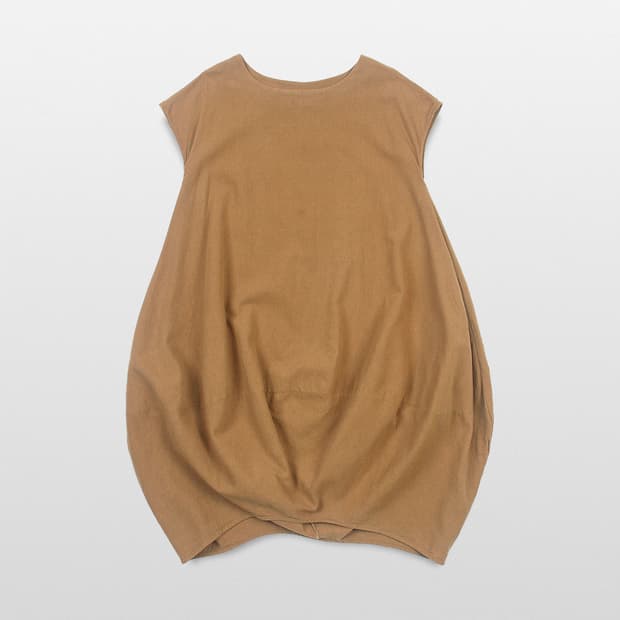 UNKNOWN Cocoon Sleeveless Dress