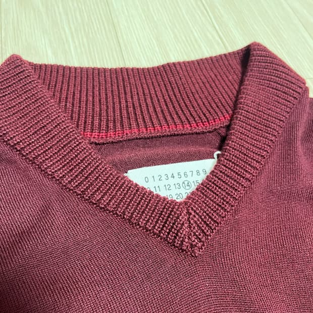 마르지엘라 버건디 니트
