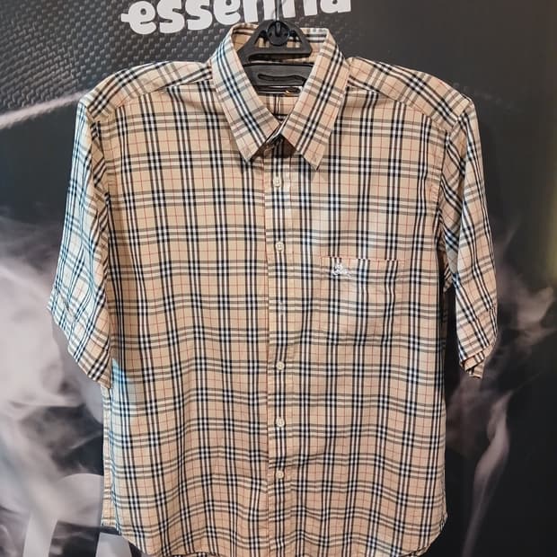 버버리 체크반팔셔츠