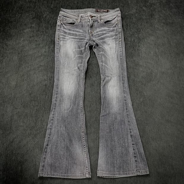 grey washing bootscut jeans 