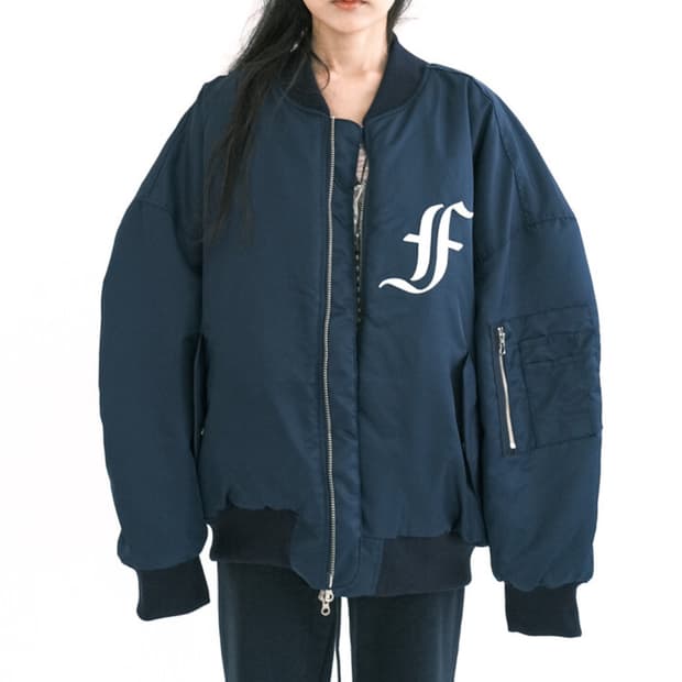 샵페어리 patch bomber padded jacket (navy)