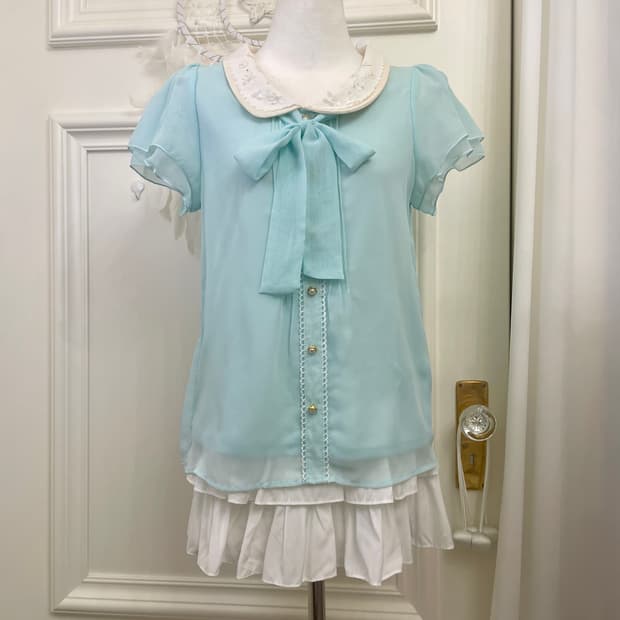 mint white collar flower point lovely bl