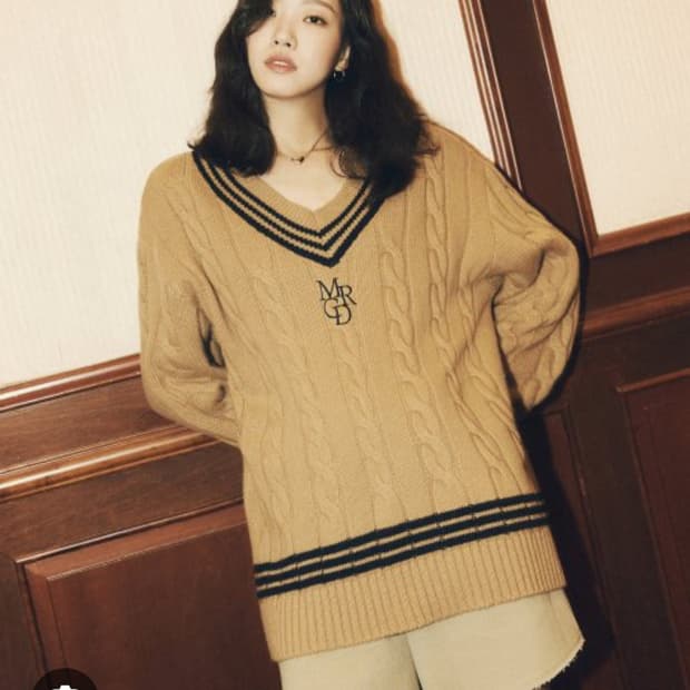 마르디메크르디 캐시미어 케이블니트 브이넥 오버니트