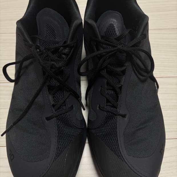 파프 온 클라우드벤쳐 피크 블랙