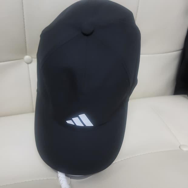 아디다스 볼캡 블랙 메쉬 러닝캡 57~60 1번사용 거의새모자