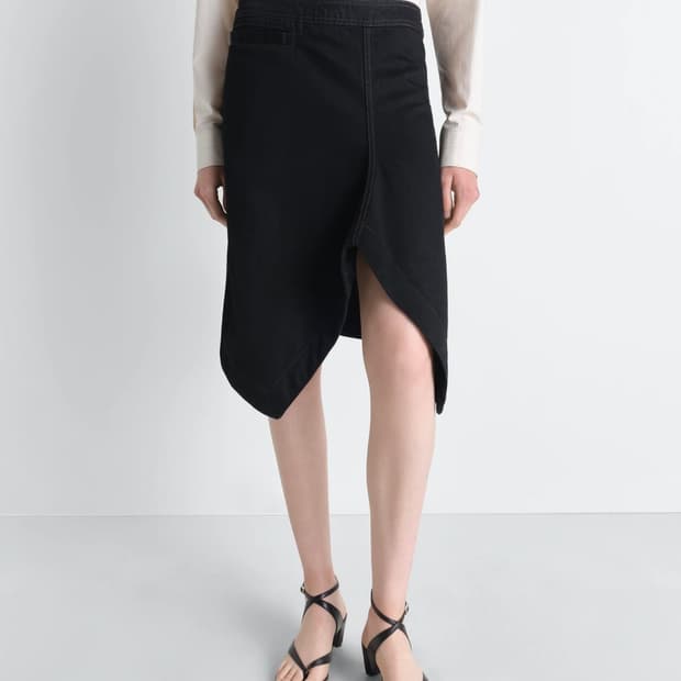 [38]르메르 26ss ASYMMETRIC 데님 스커트/블랙