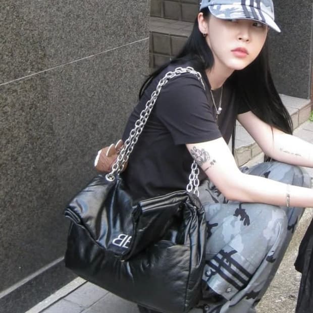 발렌시아가 모나코백 미디움 (노윤서/문별가방)