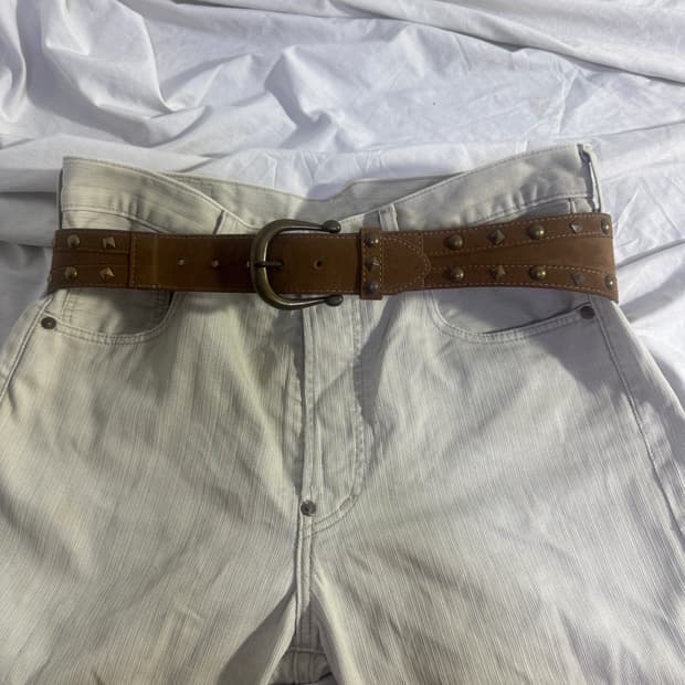 빈티지 스터드 스웨이드 레더 벨트