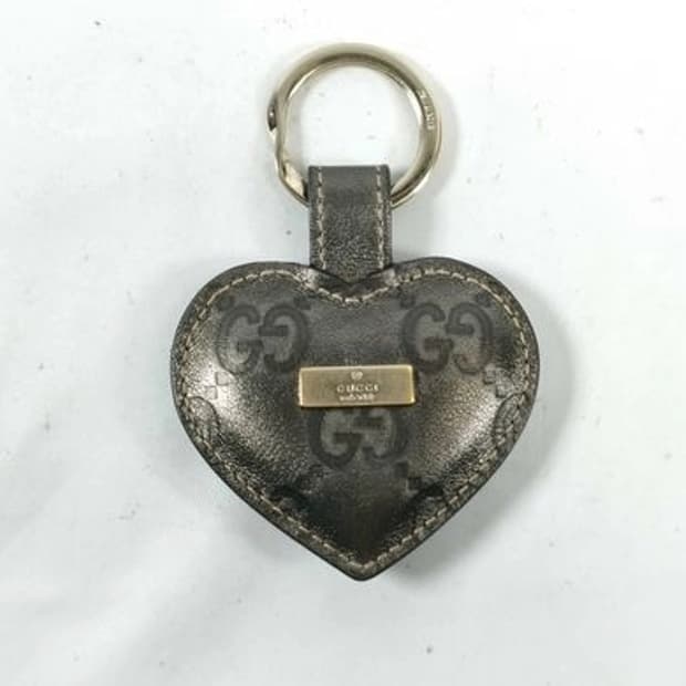 [S급 복원 예정] 구찌(GUCCI) 시마 가죽 하트 참 골드 키링