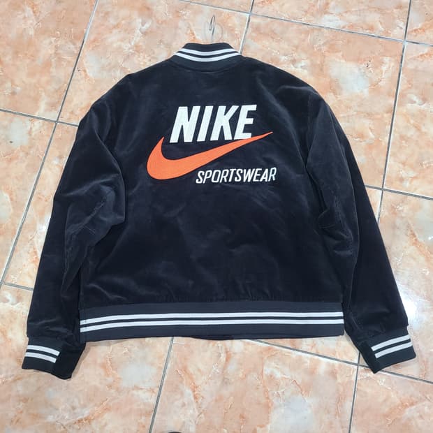 나이키 NSW 트렌드 봄버자켓