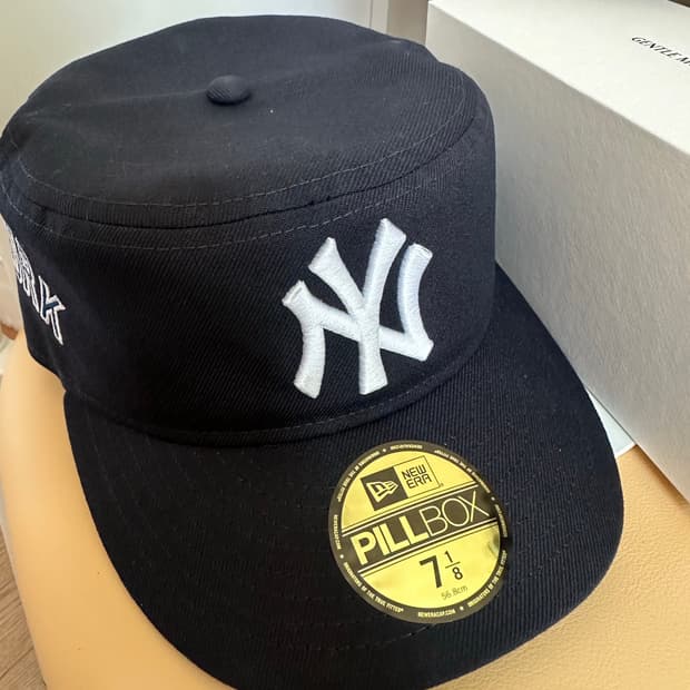 뉴에라 필박스 네이비