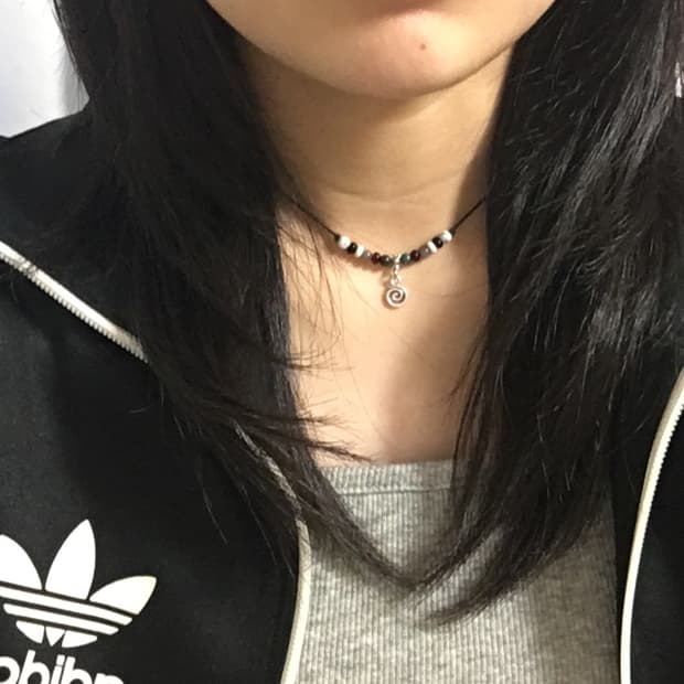 비즈 목걸이