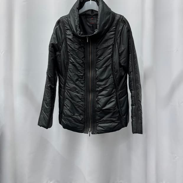 trunk (hiroko koshino)