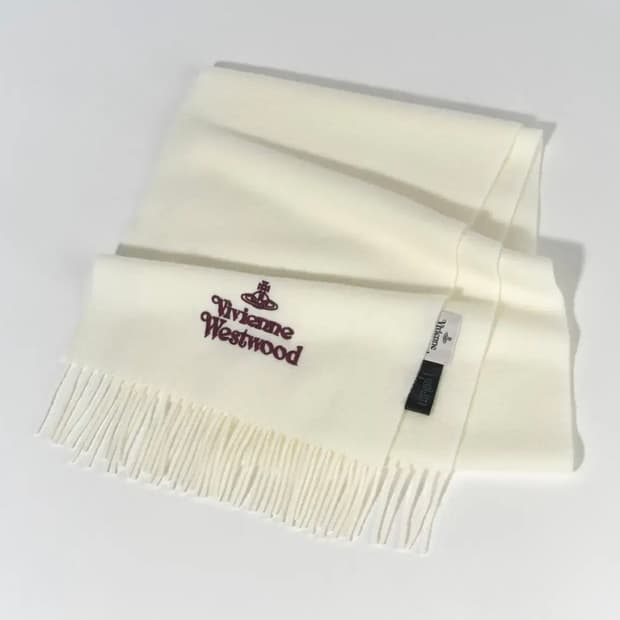 비비안웨스트우드 머플러 새상품