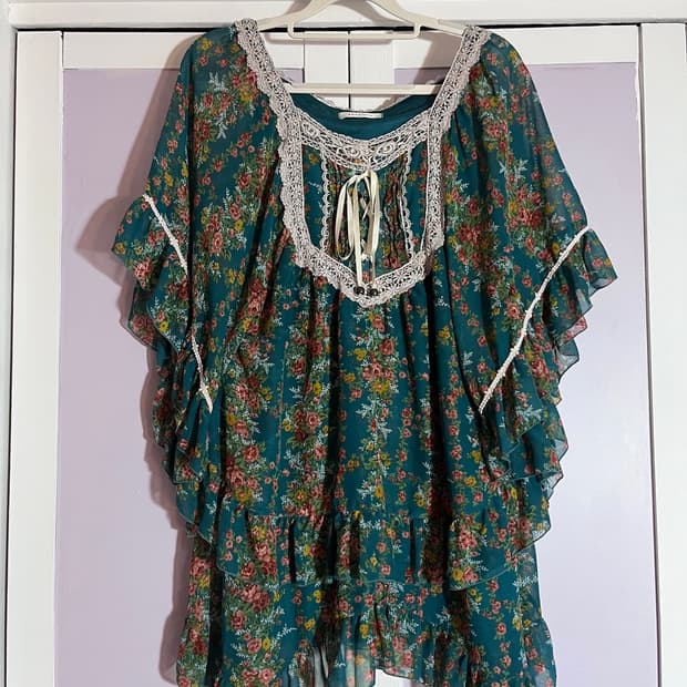 액시즈팜 블라우스 모리걸