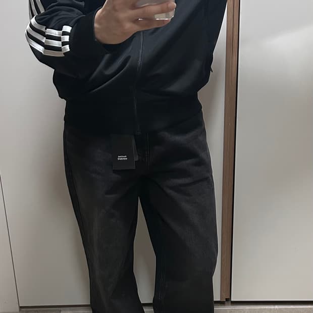 무신사 스탠다드 와이드 데님 팬츠 워시드  블랙