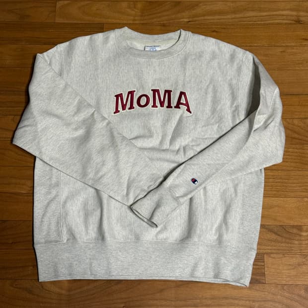 [L] MoMA x Champion Crewneck (모마 챔피온)