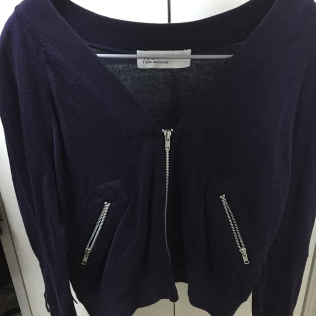 TOGA ARCHIVES 네이비 가디건