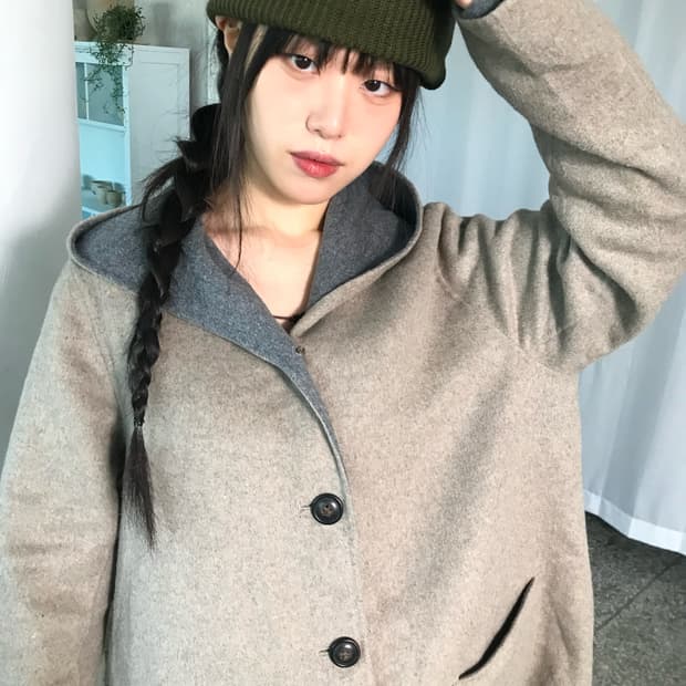 소프트 그레이 리버시블 후드코트