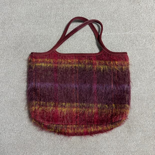 레드 모헤어 스웨이드 토트백