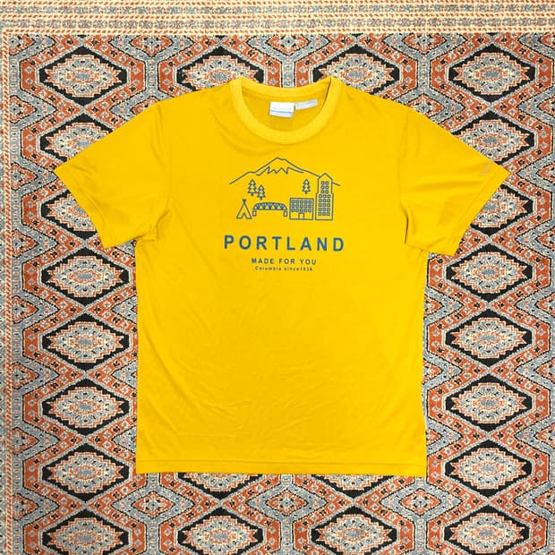컬럼비아 포틀랜드 프린팅 옐로우 반팔티셔츠 남성M