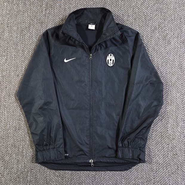 나이키 유벤투스 스톰핏 윈드자켓 바람막이
