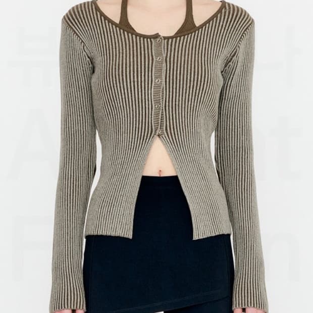 유즈 투톤 홀터 슬리브 레이어드 니트 탑