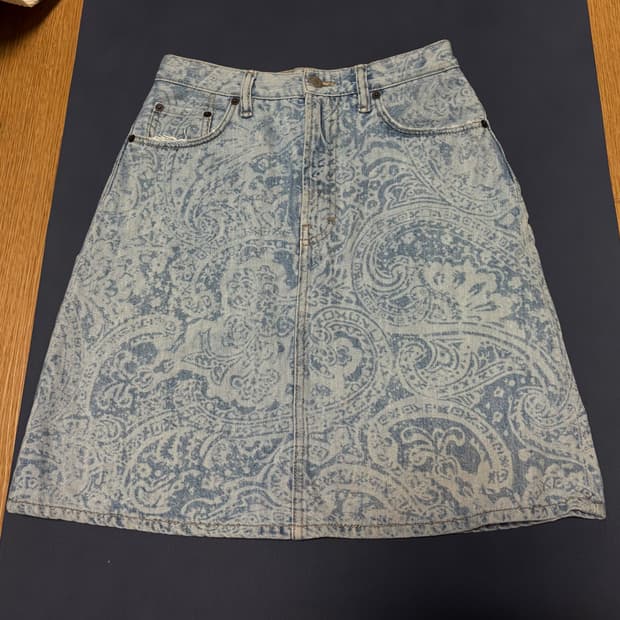 아크네스튜디오 ss21 데님스커트 36사이즈