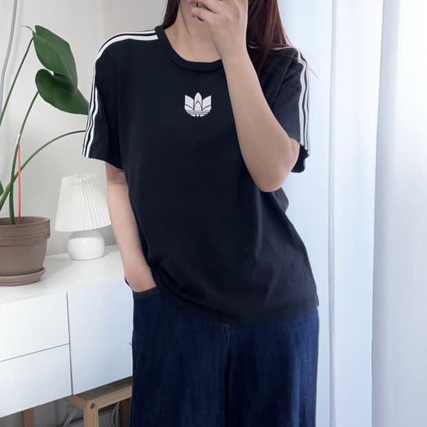 아디다스 블랙 중앙트레포일 반팔티  [ 실측확인 ]